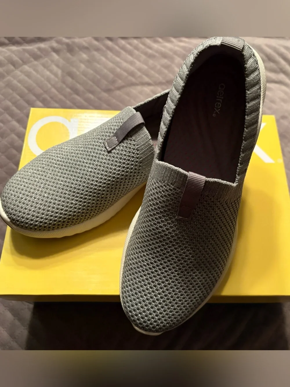 Aetrex Angie Slip On Sneakers Size 8.5 Grey sparkle arch support stretch knit